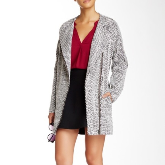 Astr Jackets & Blazers - ASTR Black & White Long Knit Moto Jacket - M